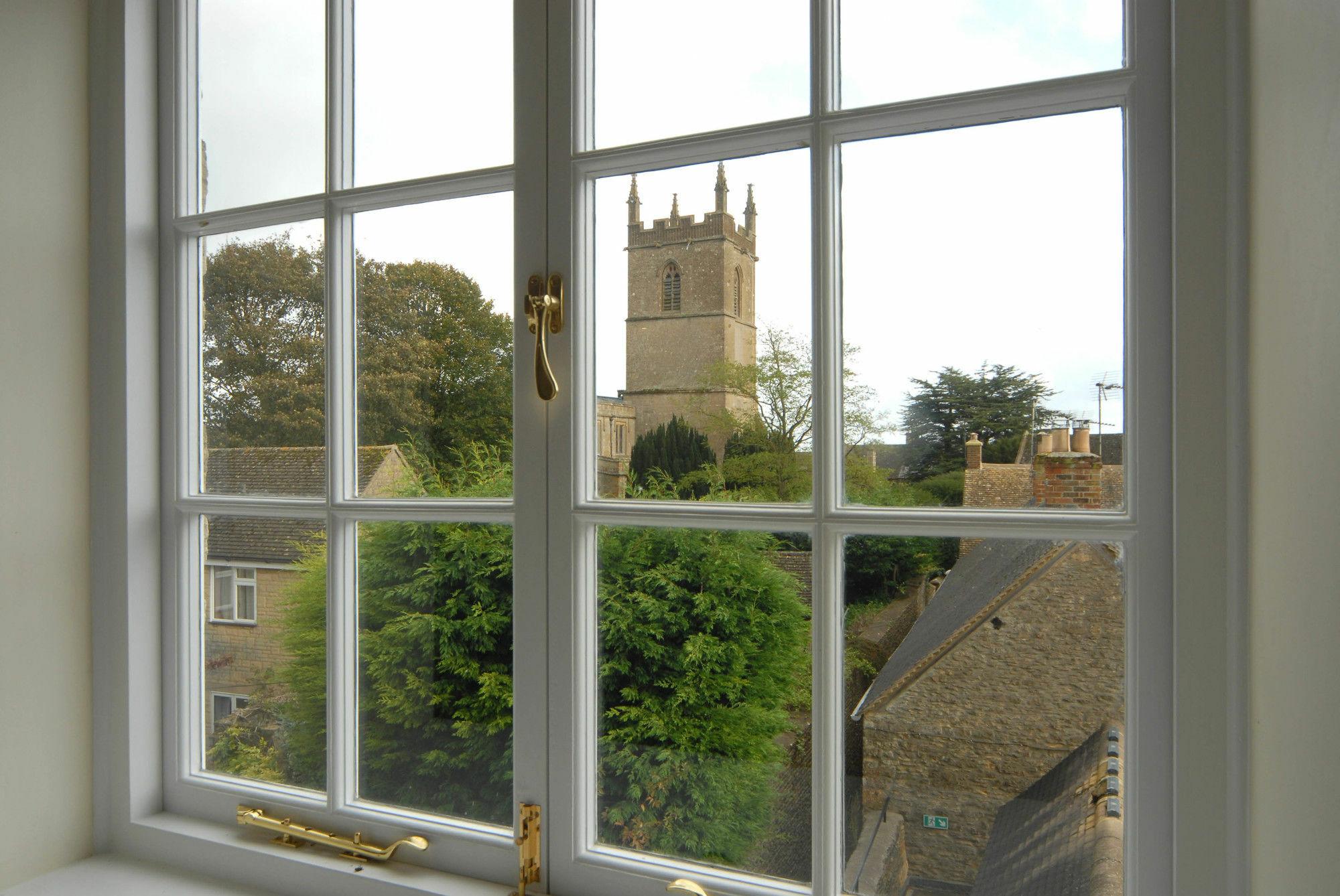 Unicorn Aparthotel Suites Stow-on-the-Wold Exterior photo